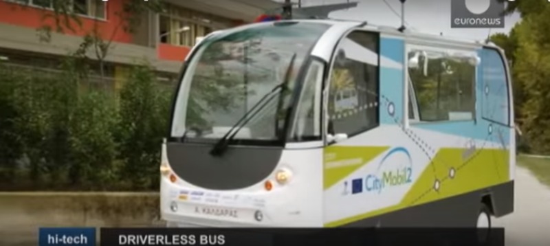 فيديو: حافلة ذاتية القيادة في شوارع اليونان